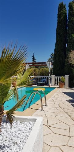 Villa T3 A 10' De Cassis - Piscine Privee Et Cuisine D'Ete Exterieure Carnoux-en-Provence المظهر الخارجي الصورة